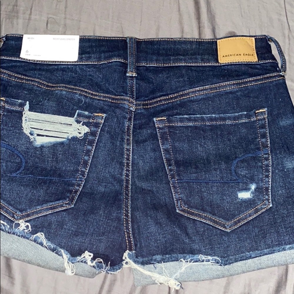 Shorts - Picture 3 of 3